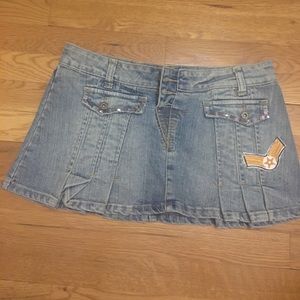 COPY - Denim skirt with patches / sequins